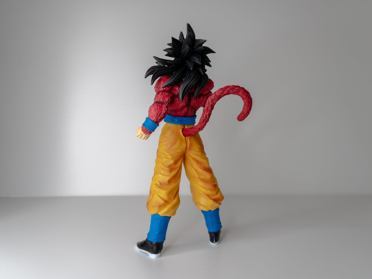 Son Goku Ssj 4